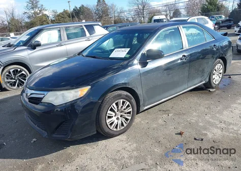2014 Toyota Camry Le z USA, uszkodzony, nr VIN 4T4BF1FK6ER411295